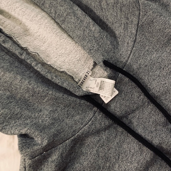 gray active cropped hoodie - Picture 2 of 3